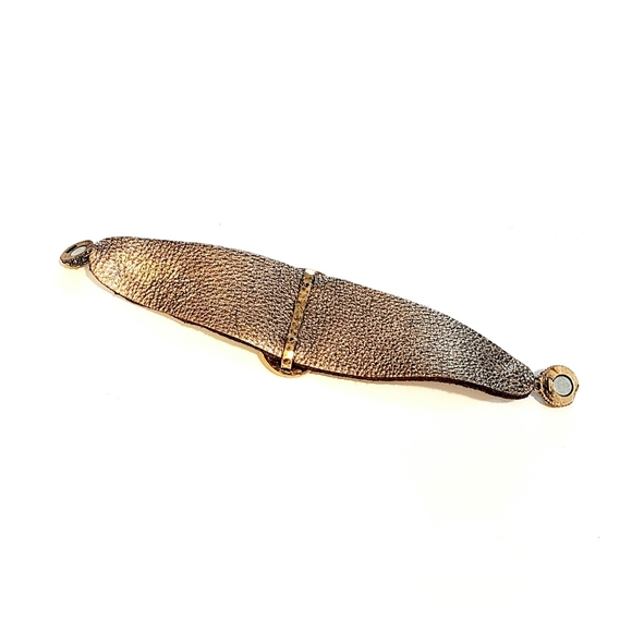 Bronze Dyed Leather Cuff w/ Filigree Insert Medallion - Picture 4 of 5